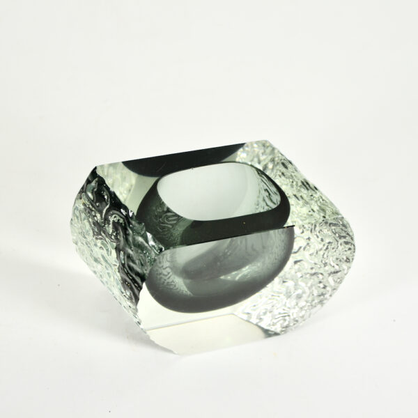 Large 1960s Mandruzzato sommerso vase - Image 4