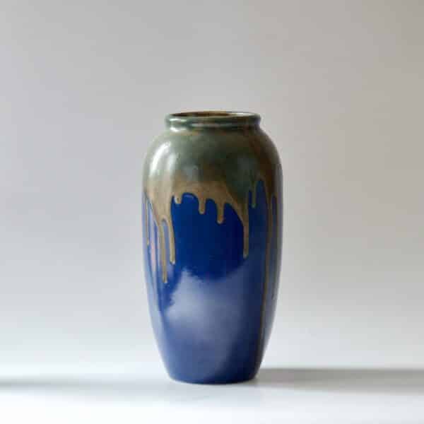 Leon Pointu vase Ecole de Carries Arts & Crafts c1920
