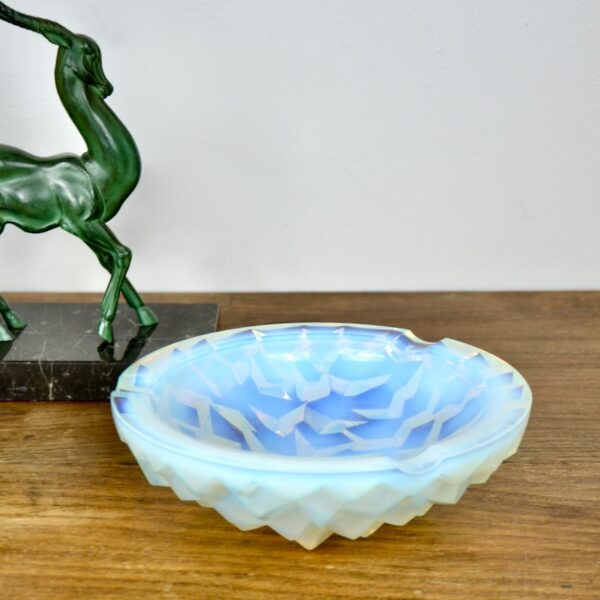 Pierre d'Avesn opalescent ashtray bowl art deco divine style french antiques 3