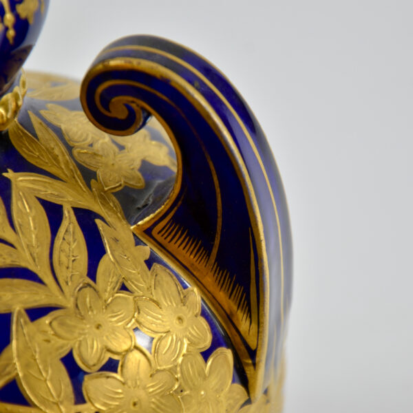 Royal Crown Derby cobalt blue gilt vase, English Victorian porcelain 1