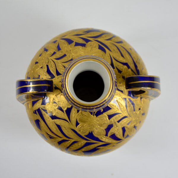 Royal Crown Derby cobalt blue gilt vase, English Victorian porcelain 4