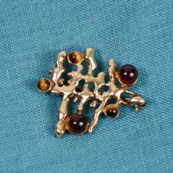 1960s Modernist atomic brooch in silver vermeil and tiger's eye (2)
