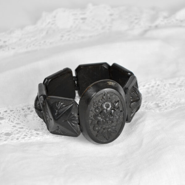 Victorian bog oak bracelet 1850 antique mourning jewelry 2