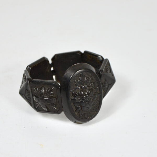 Victorian bog oak bracelet 1850 antique mourning jewelry