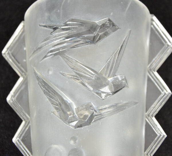 Muller freres luneville vase hirondelles french art deco glass 2