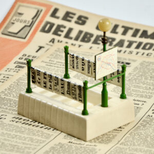 miniature Paris Metro newsstand aperitif set french vintage barware bar accessory 1940s
