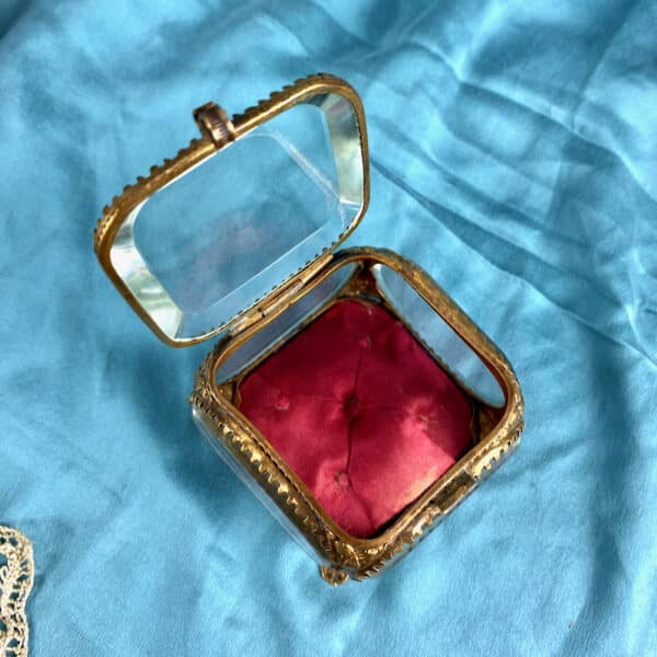 Antique bevelled glass ring box, jewellery box French Napoleon III ormolu casket 4