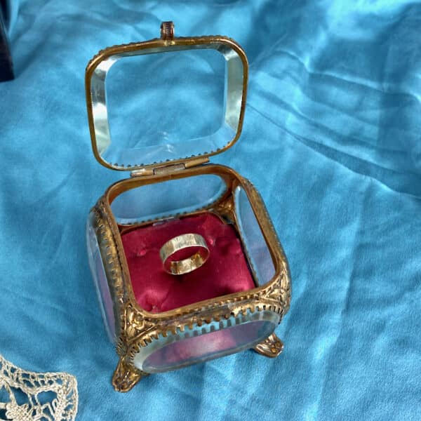 Antique bevelled glass ring box, jewellery box French Napoleon III ormolu casket 2