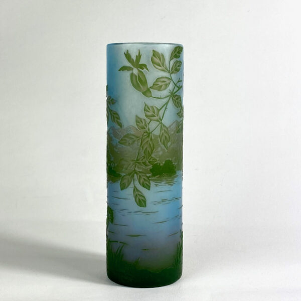 De Vez art deco cameo glass vase antique glass