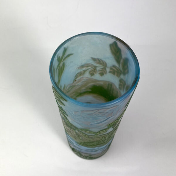De Vez art deco cameo glass vase antique glass