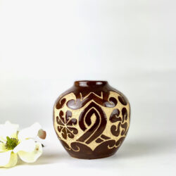 miniature Ciboure Jorrailla stoneware vase with incised Basque decor Ciboure Jorailla stoneware vase with incised Basque decor