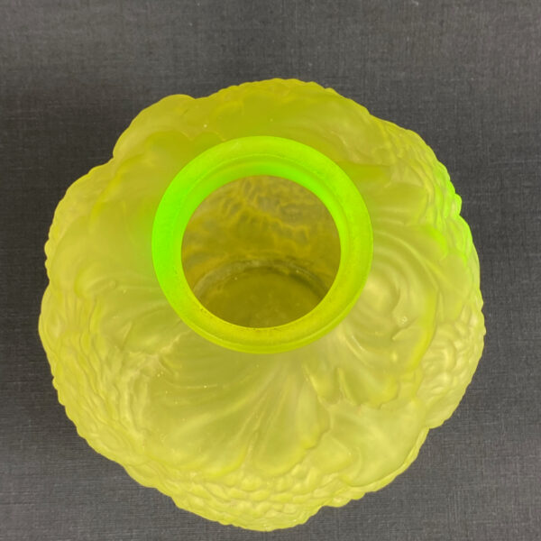 French art deco vase in Uranium glass, 1930s vaseline glass vase, vintage 1930s globe vase with moulded chrystanthemums