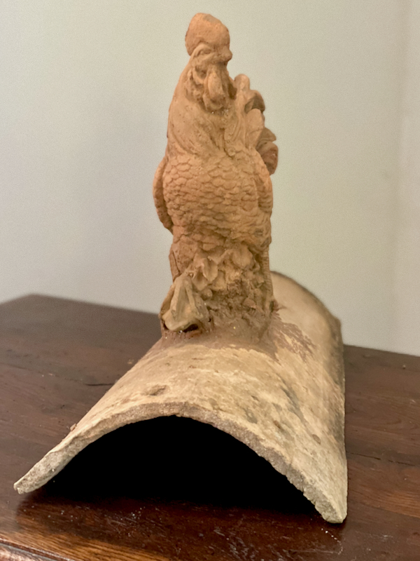 Large French terracotta rooster roof tile - Image 3