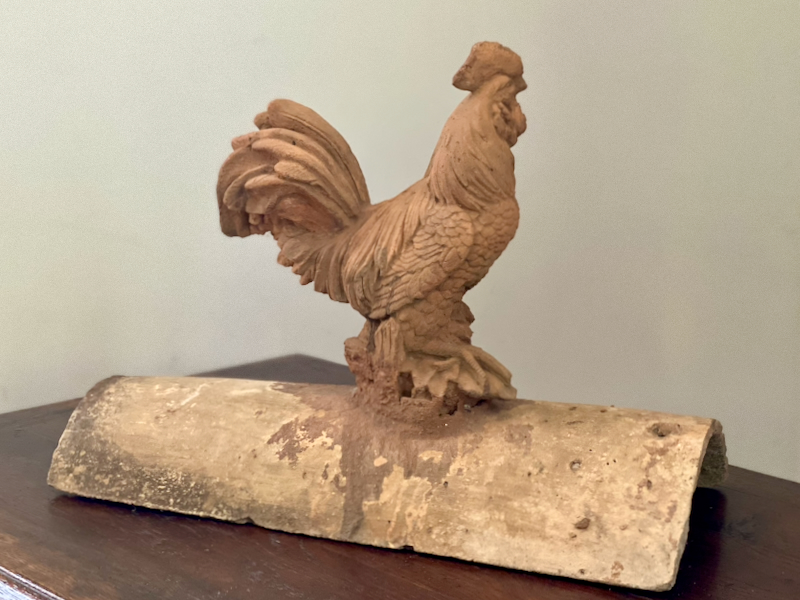 Large French terracotta rooster roof tile - Image 2