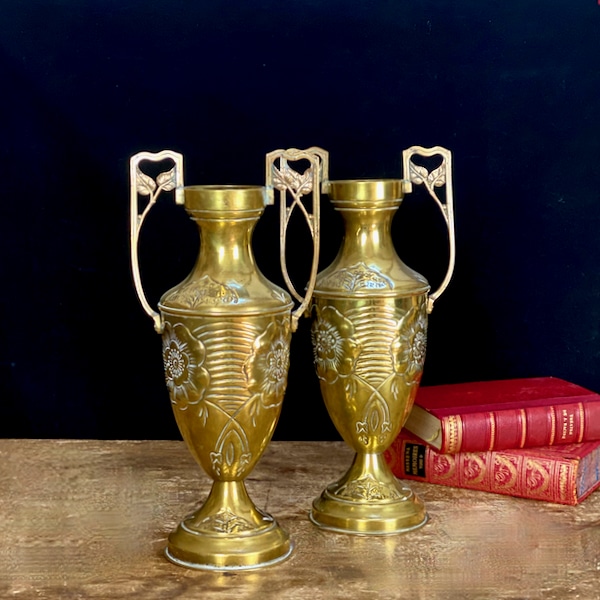 Set of Art nouveau vases and jardiniere, French garniture of vases 1900 3
