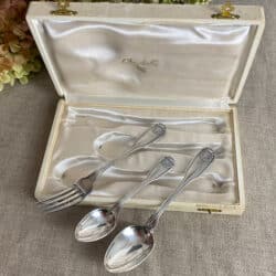 Christofle boxed christening set of cutlery, c1960 (2)